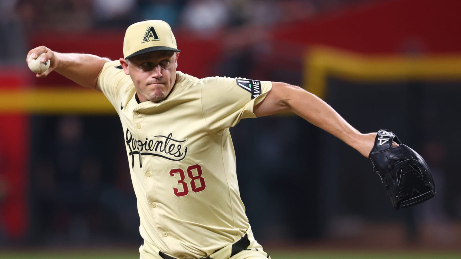 Diamondbacks remove Paul Sewald from closer role