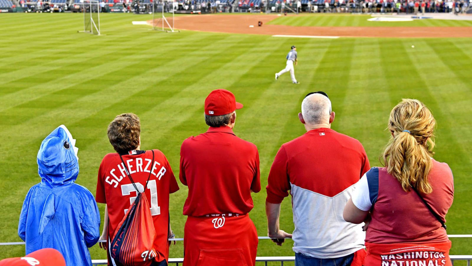 Watch: Nationals fan hit in stomach by home run ball because he was holding beers