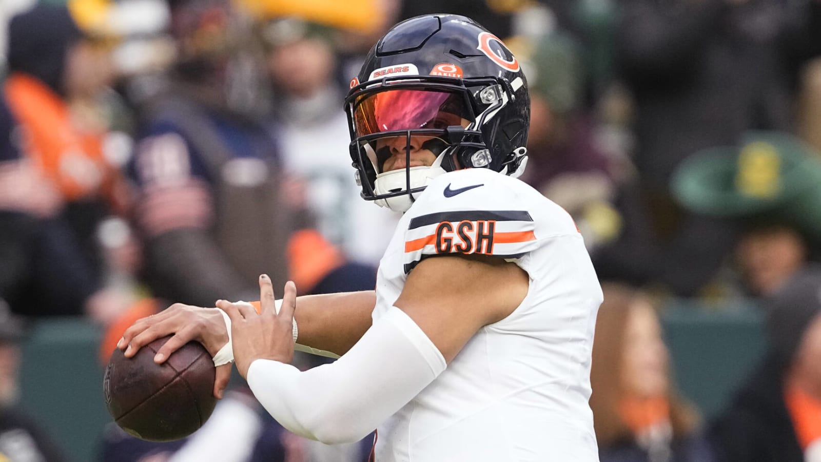 Bears reportedly gauging Justin Fields' trade value