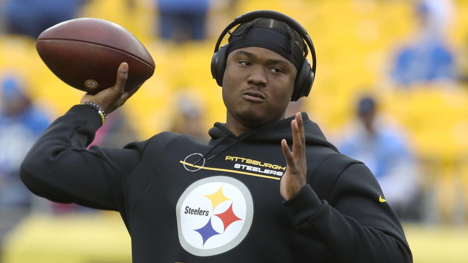 Dwayne Haskins dead at 24 after being hit by car