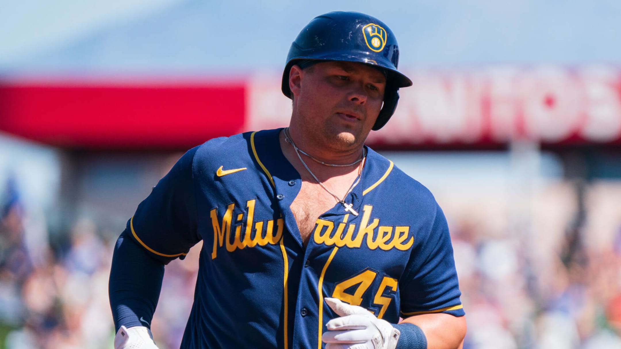 Luke Voit hopes to remain with the Brewers ahead of opt-out deadline