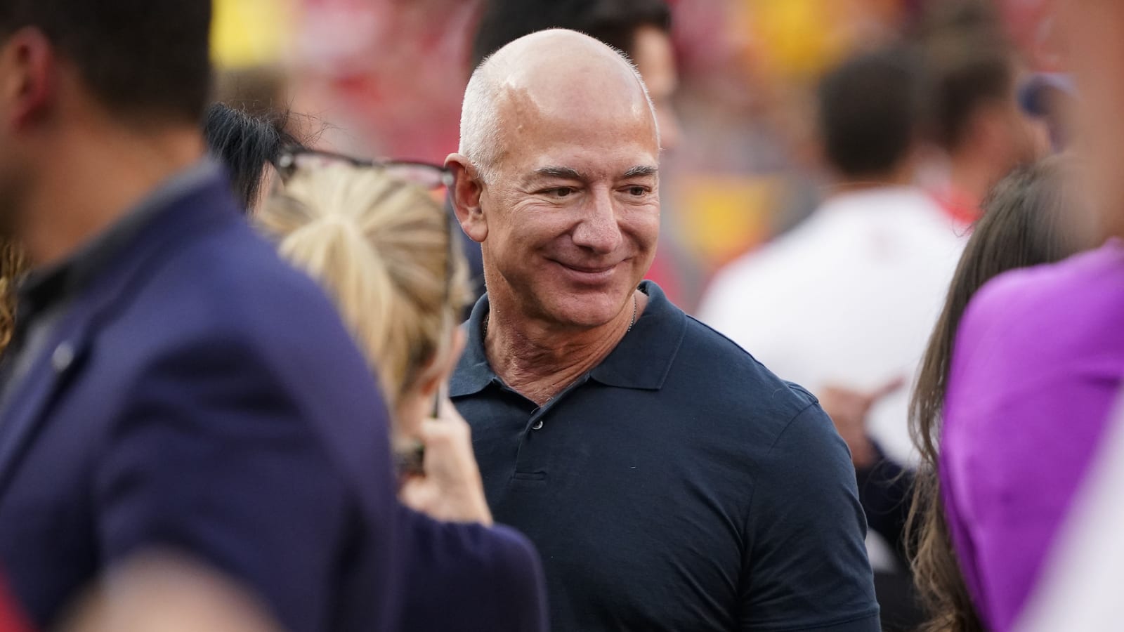 Jeff Bezos in serious contention to buy NBA team?