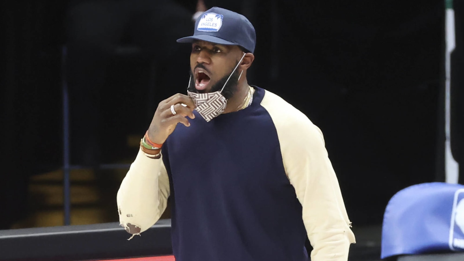 LeBron James questionable Saturday at Pacers