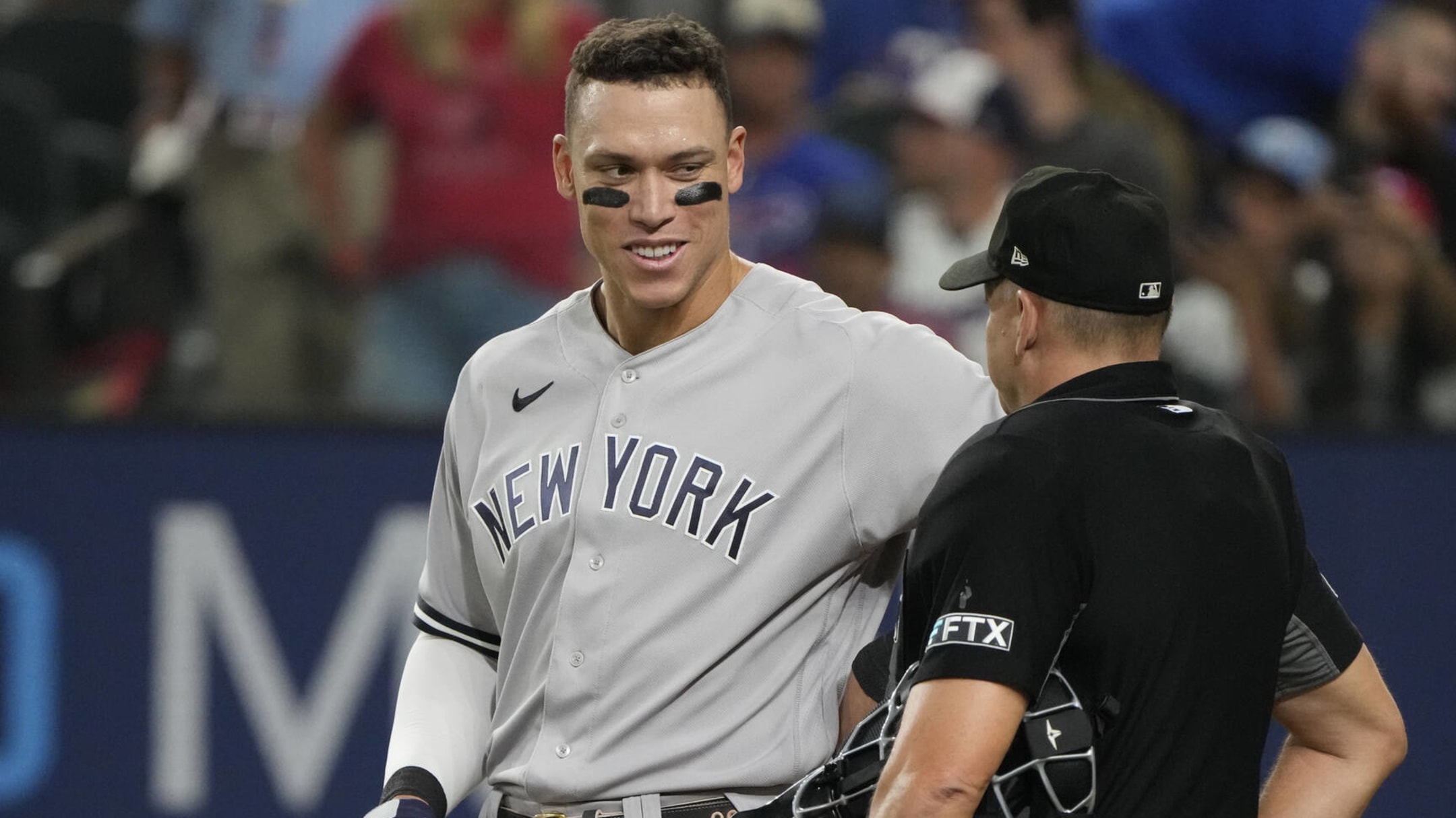 What should Rangers fans do if they catch Aaron Judge HR No. 62 in