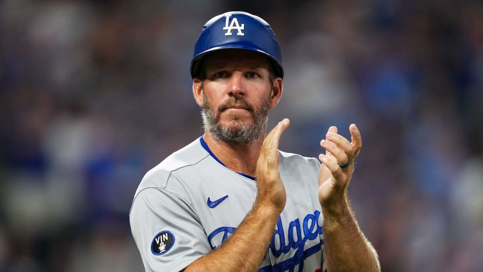 Dodgers coach to interview for NL manager job