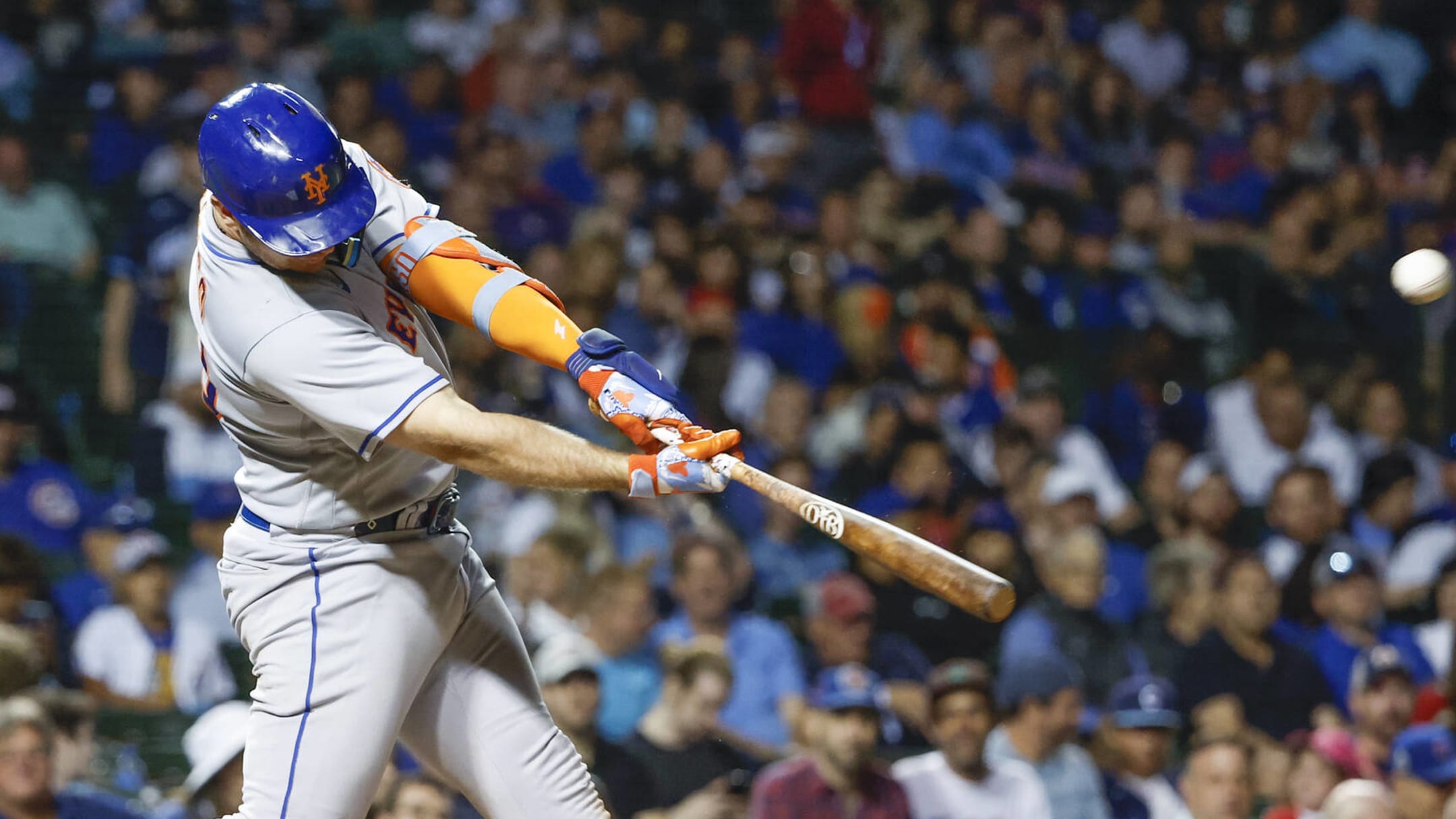 Albert Pujols Upsets Kyle Schwarber in Home Run Derby - Fastball