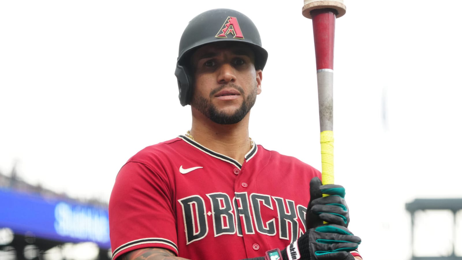 Tampa Bay Rays acquire veteran outfielder David Peralta from