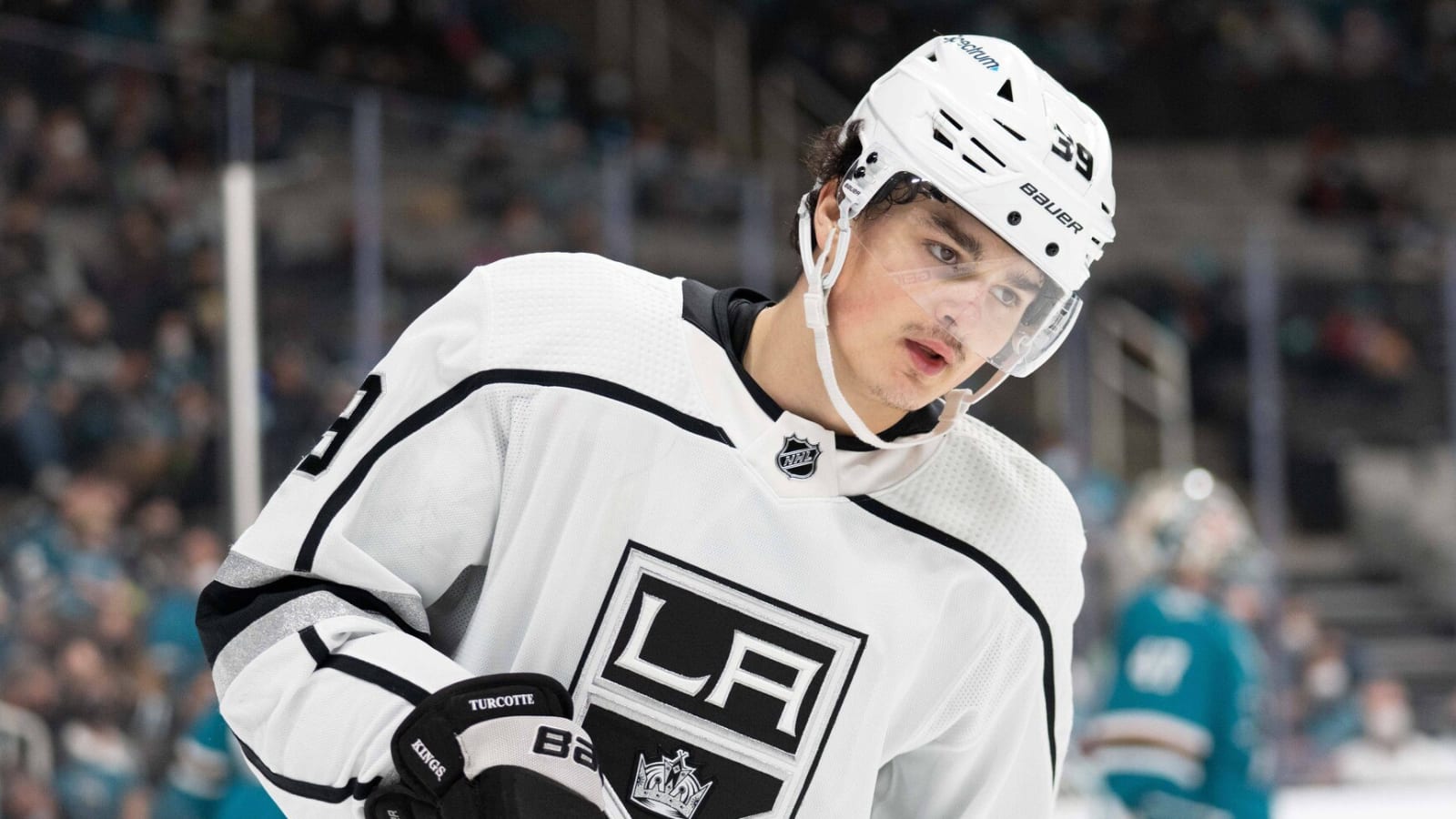 Kings agree to three-year extension with center prospect