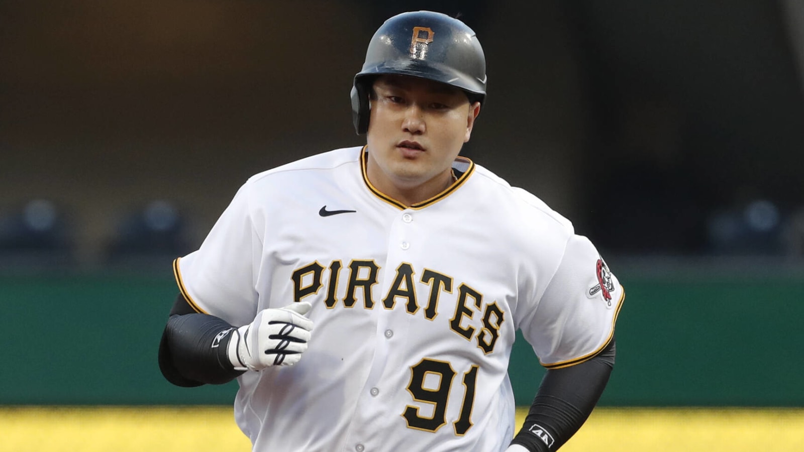 Pirates 1B expected to miss eight weeks