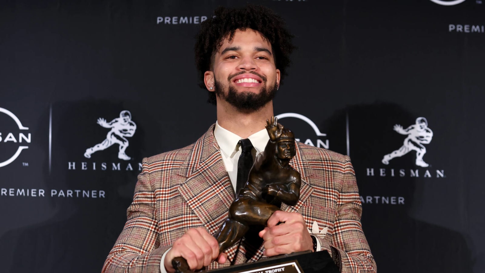 Heisman-winning QB names top five contenders for 2023 trophy