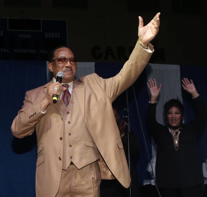 "Bobby Jones Gospel"