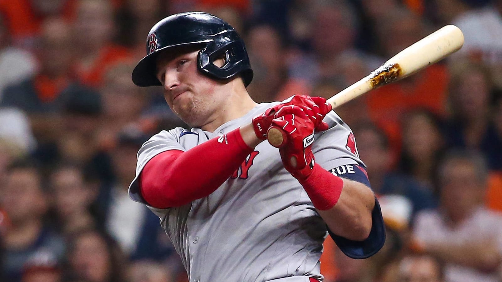 Brewers acquire Renfroe from Red Sox for Bradley Jr.