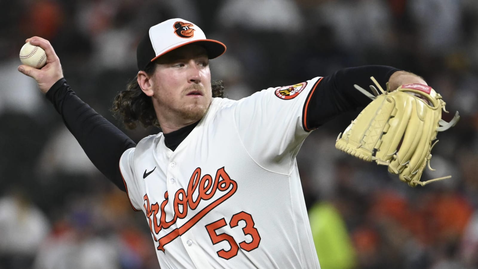 Mariners acquire reliever from Orioles