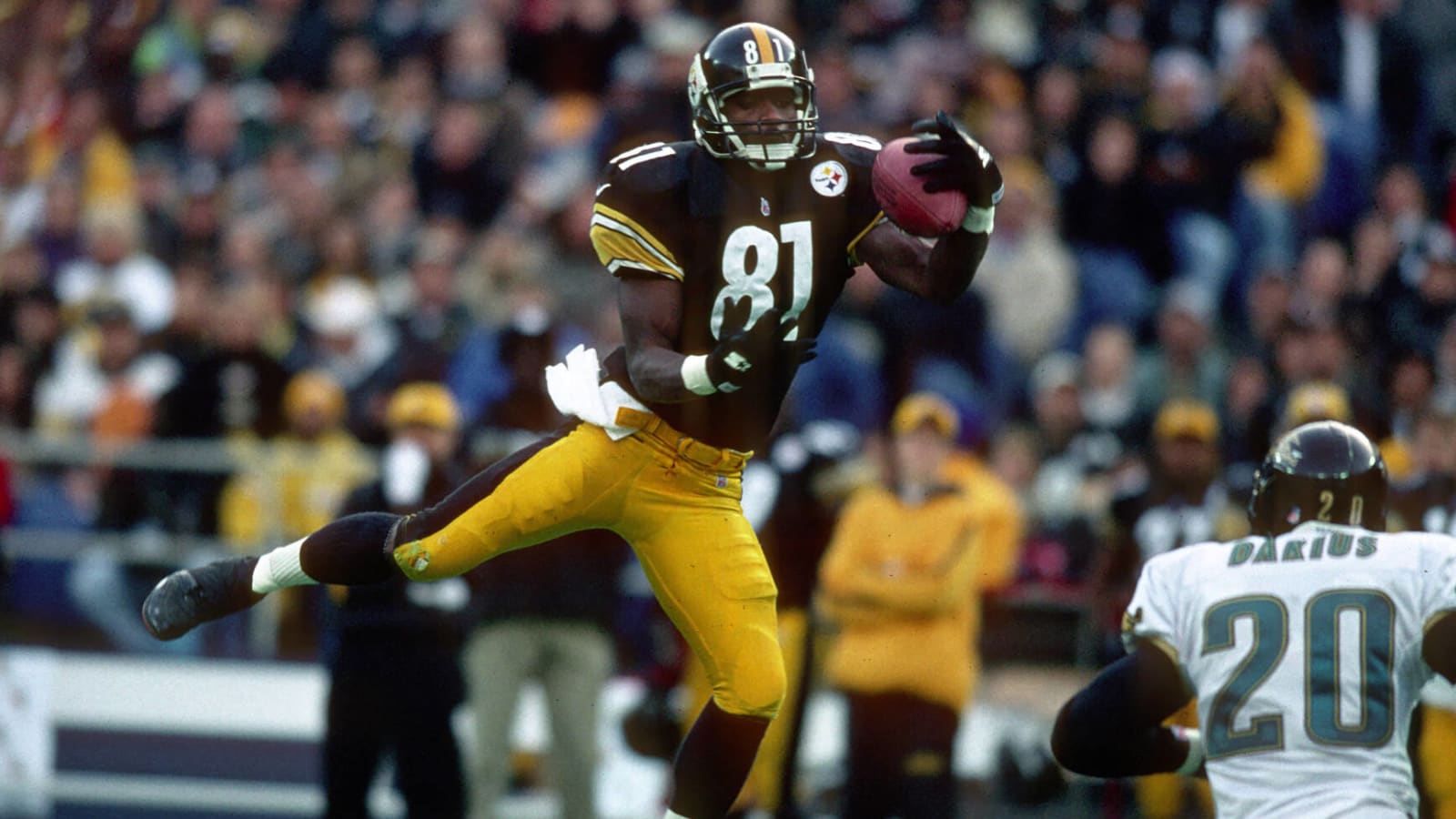 Former NFL WR Charles Johnson passes away at age 50