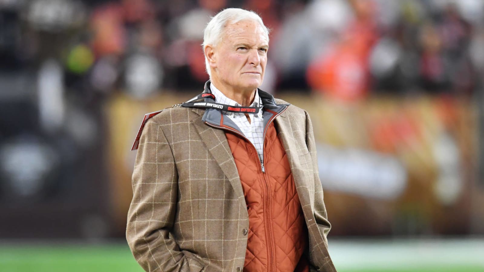 Browns owner fires shot at Hue Jackson in response to claims