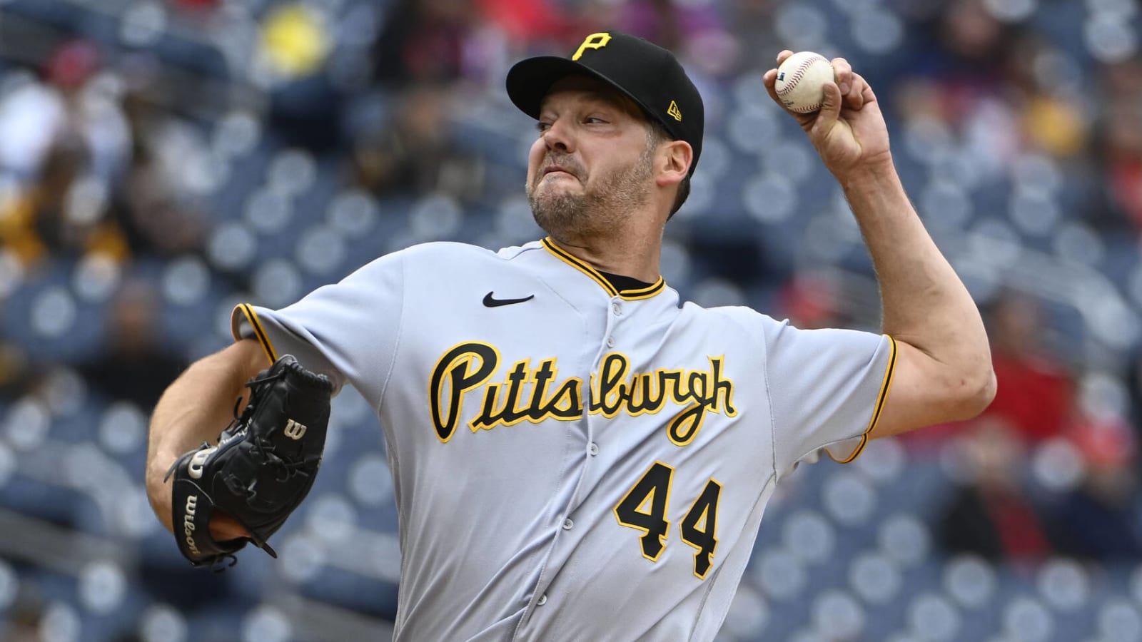 Padres-Pirates trade sends SP to 13th MLB team