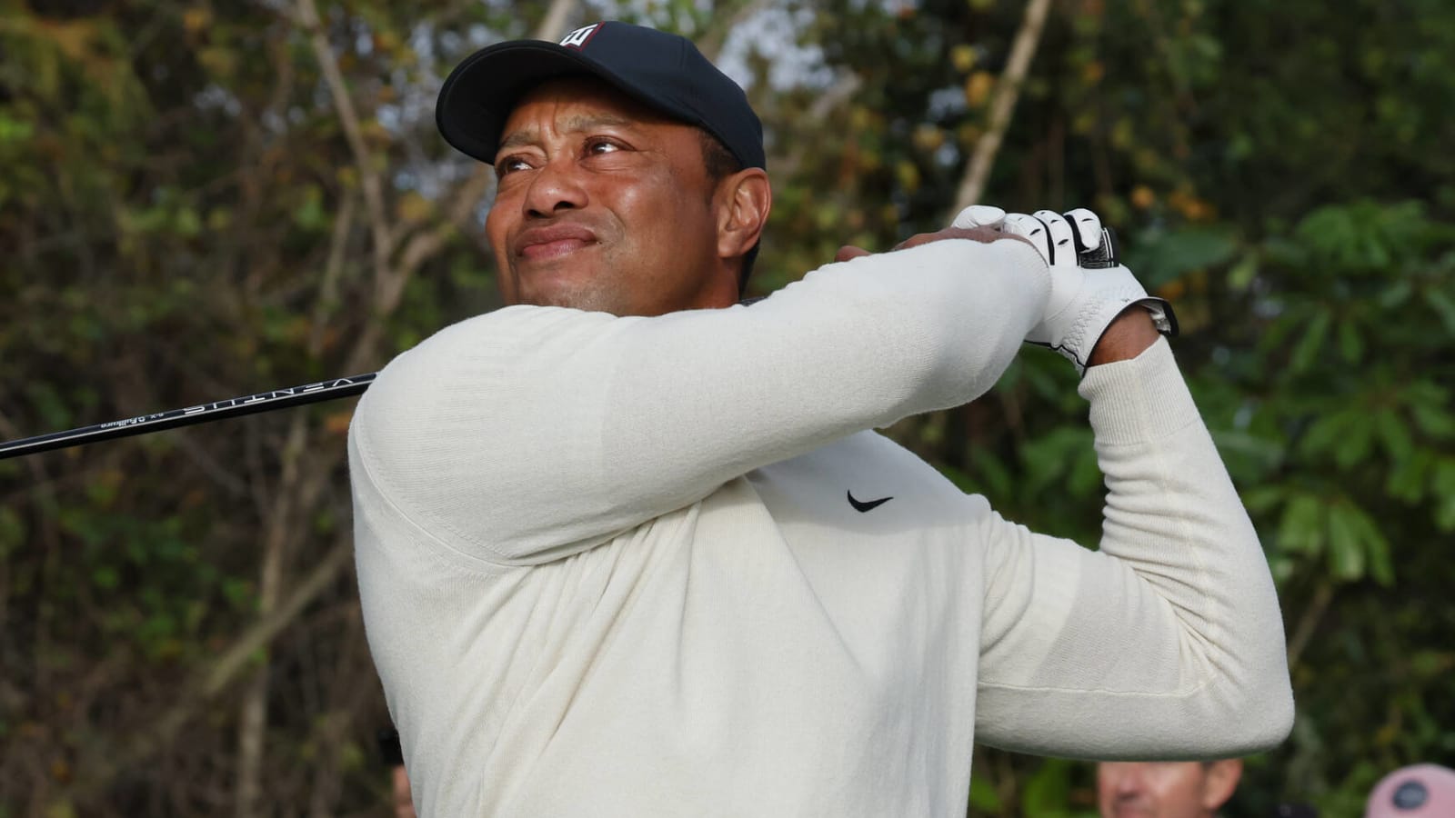 Tiger Woods explains decision to play through new injury