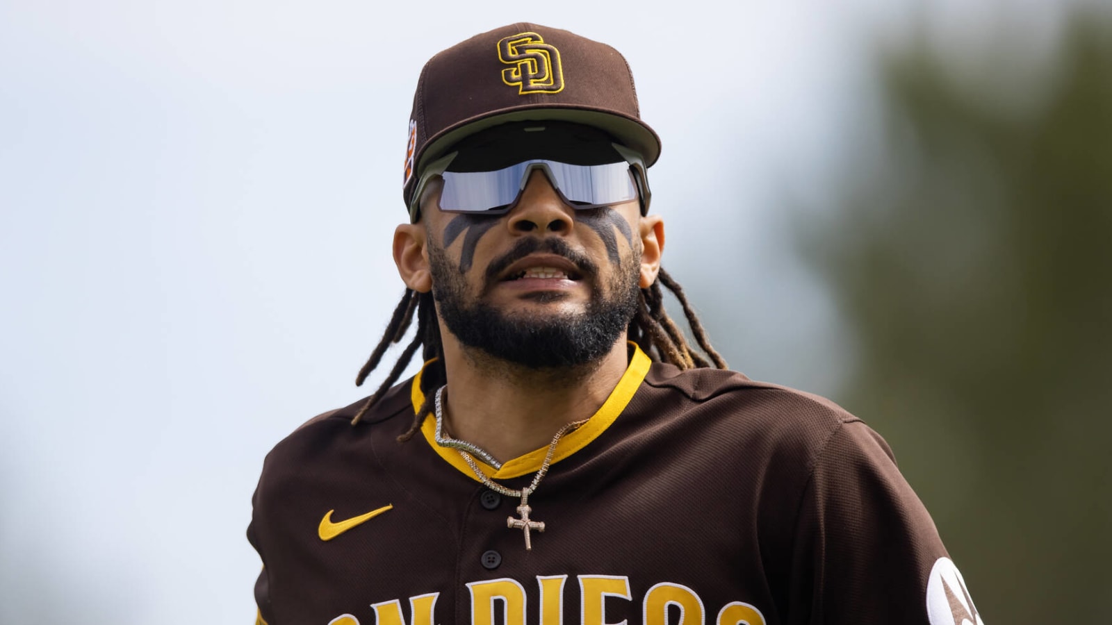 Padres star outfielder to begin rehab assignment