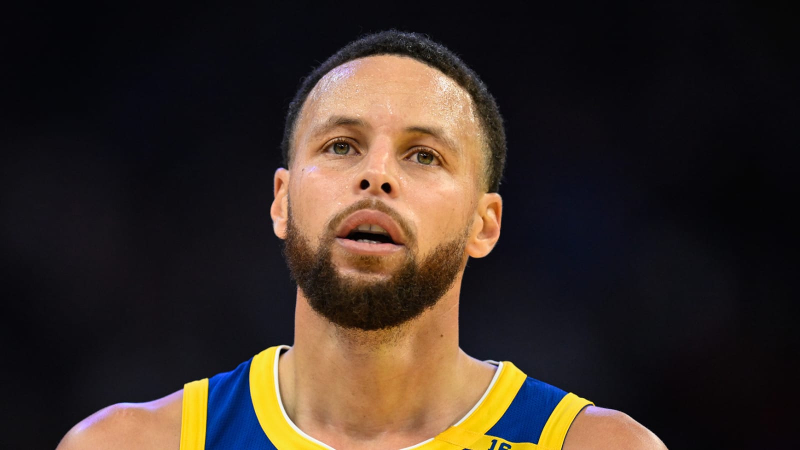 Stephen Curry leads player-only meeting to address struggles