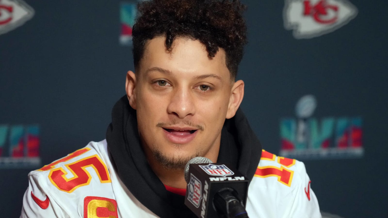 Eagles DE Brandon Graham calls Patrick Mahomes 'definitely the GOAT'