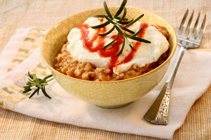 Savory Sriracha Oatmeal