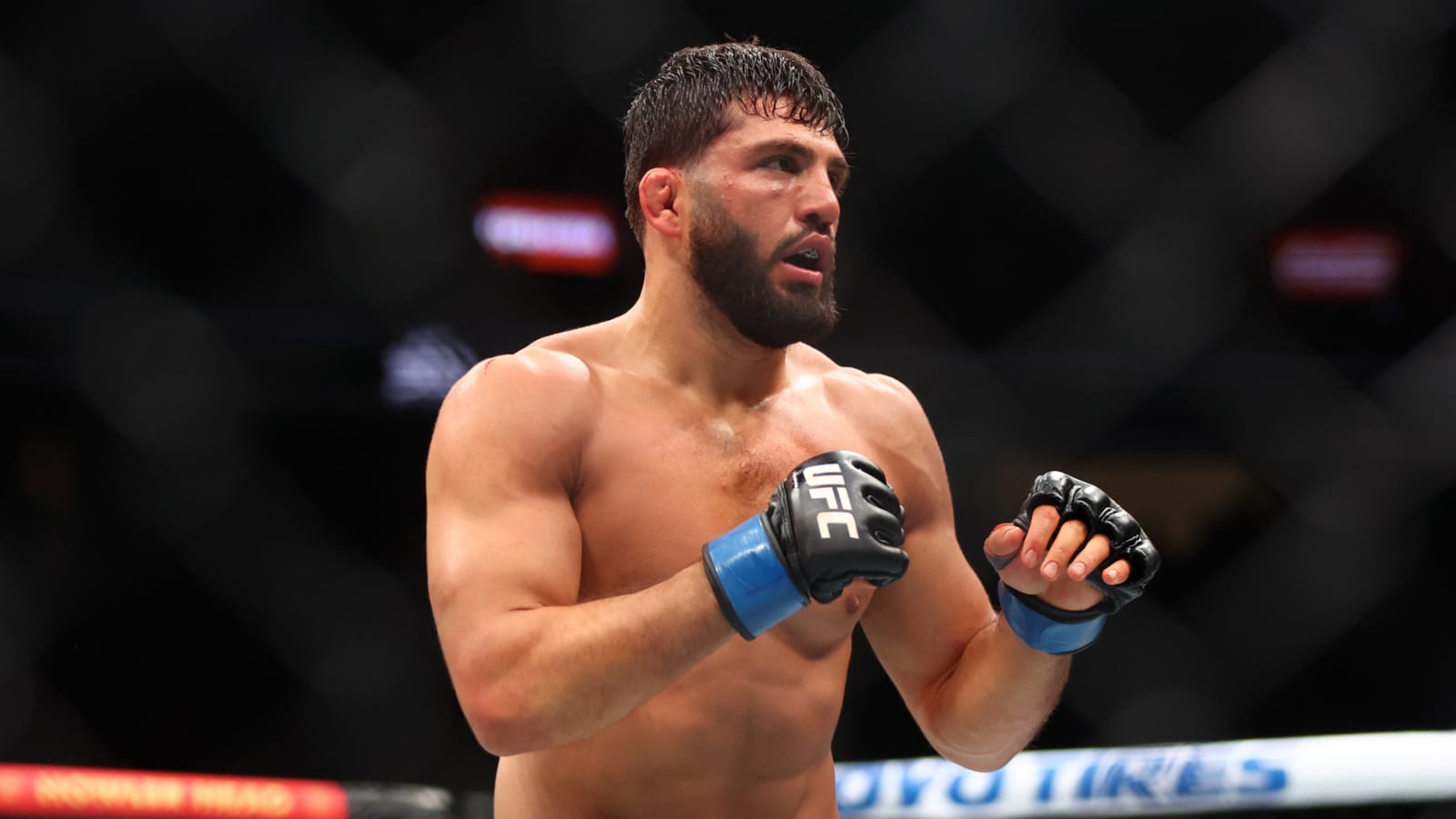 Arman Tsarukyan believes he&#39;s the only lightweight that can beat Islam Makhachev