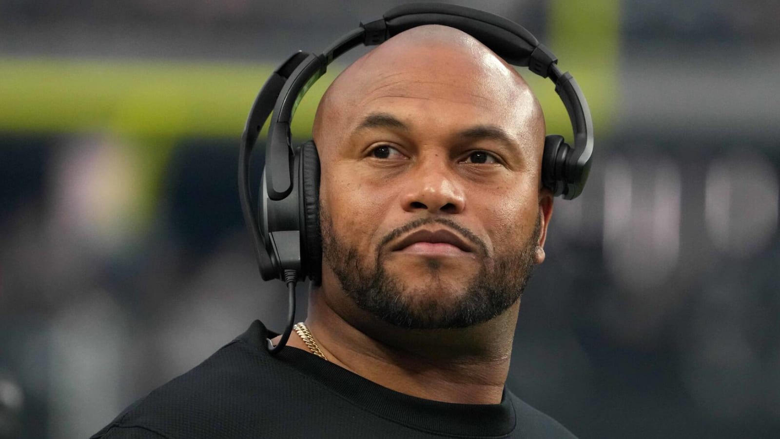 Interim coach Antonio Pierce has strong message for Raiders Yardbarker