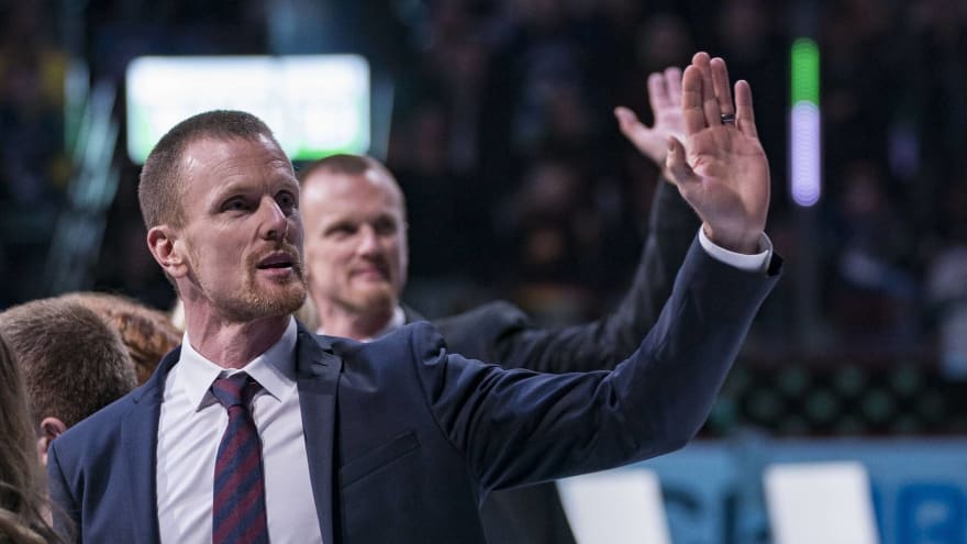 Friedman: Sedins could be above Ryan Johnson in Canucks front office