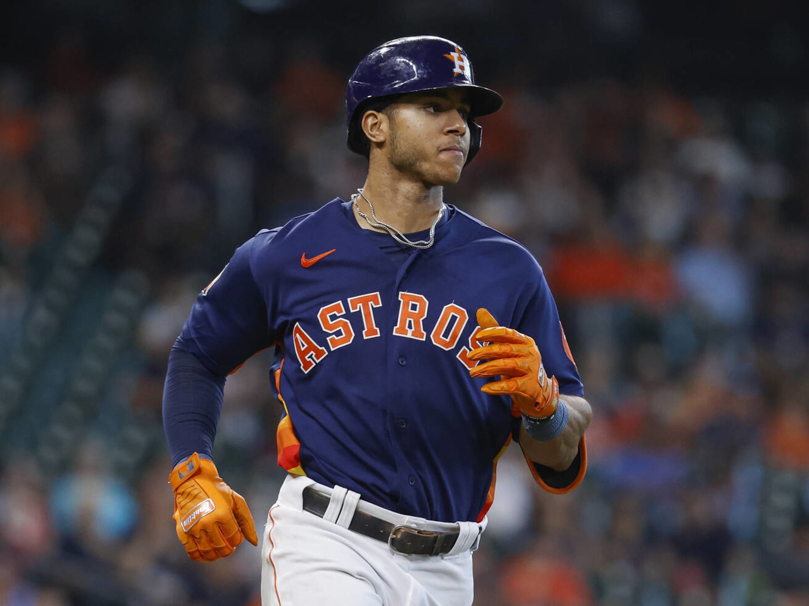 Why Astros SS Jeremy Peña shows heart sign after hitting homers