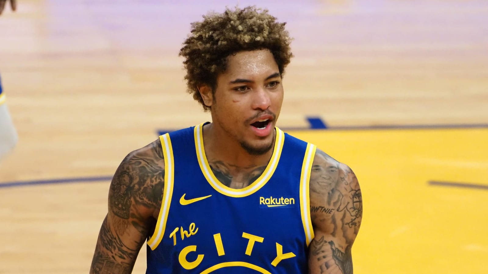 Report: Warriors 'aggressively' shopping Kelly Oubre