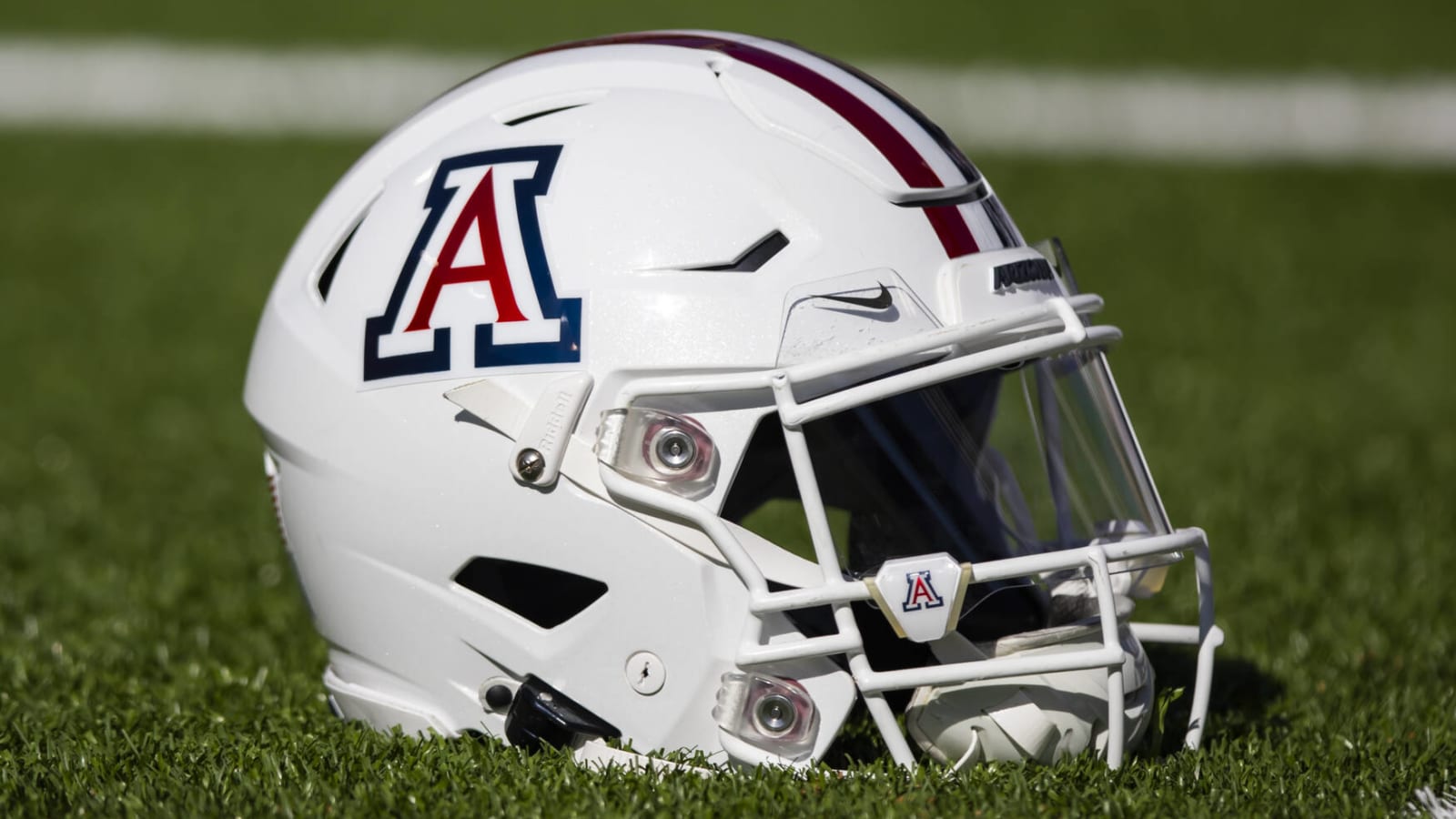 Five-star edge-rusher Elijah Rushing commits to Arizona