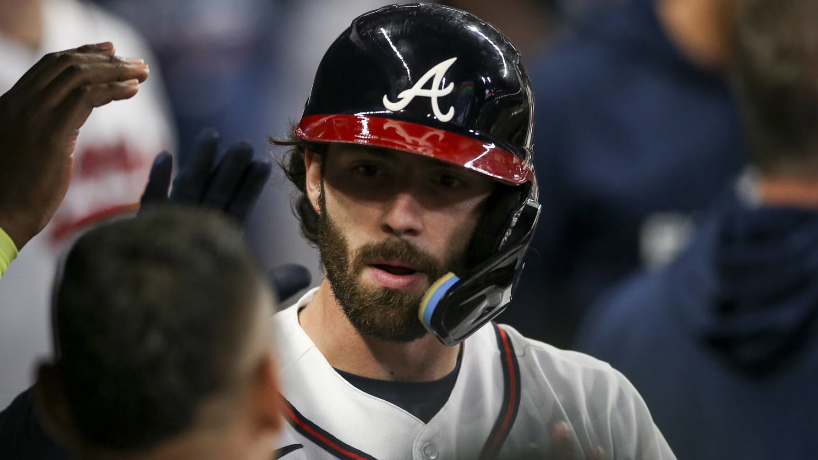 Unlikely figure helped Cubs recruit Dansby Swanson