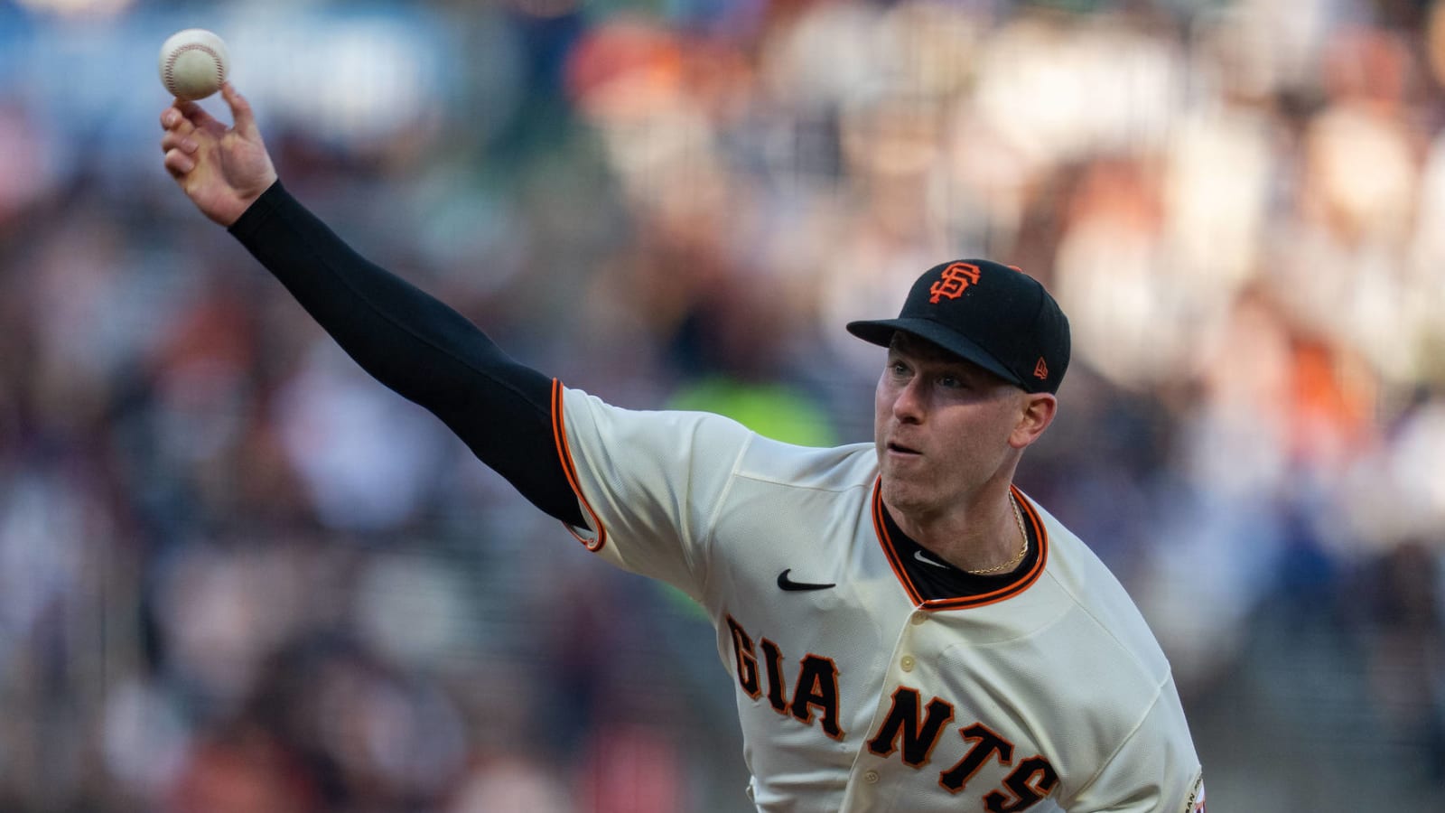 Giants' DeSclafani exits game vs. Mets early with ankle discomfort