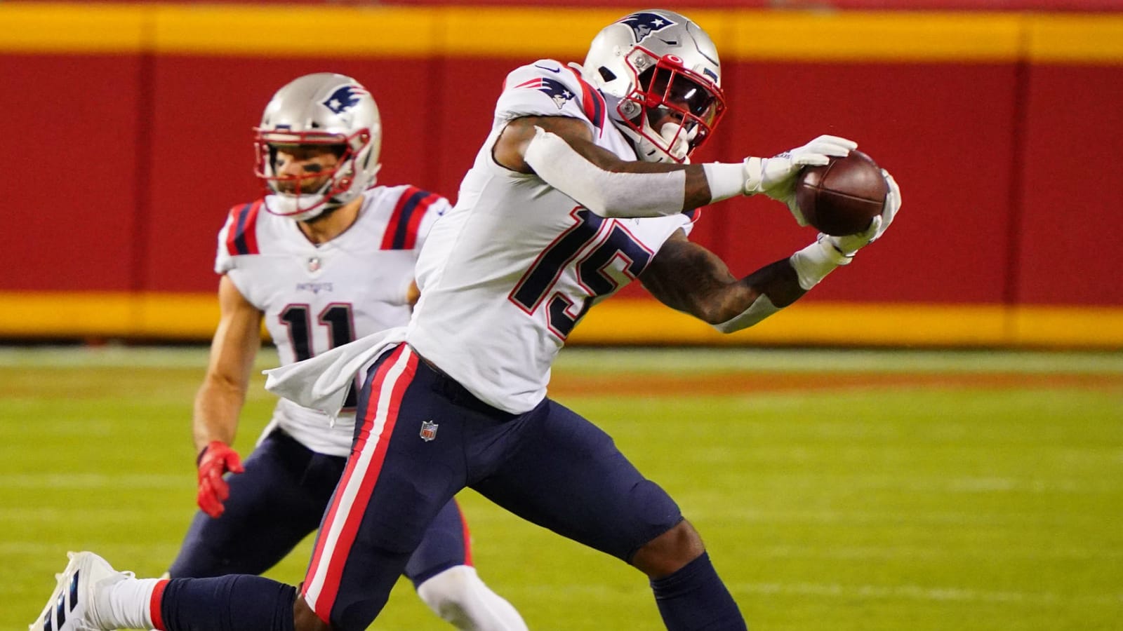 N'Keal Harry requests trade from Patriots