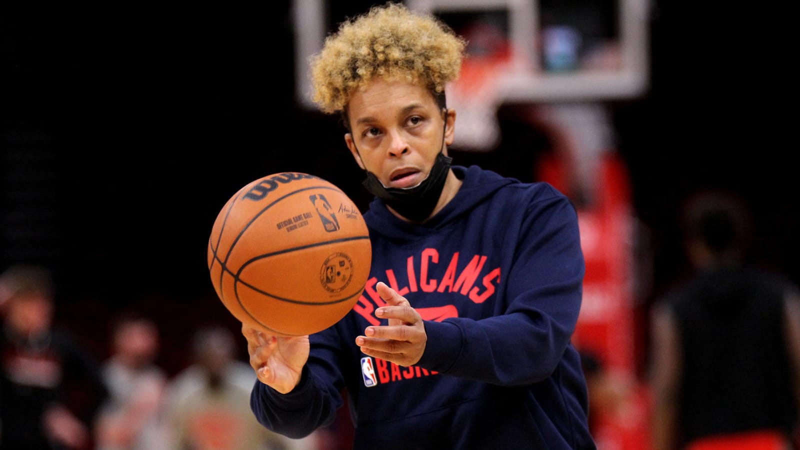 Weatherspoon withdraws name for Mercury HC job