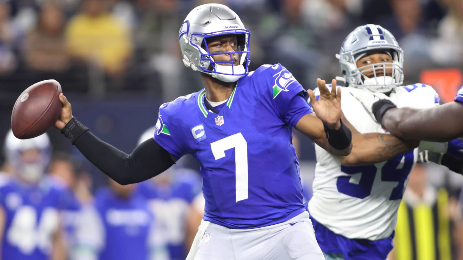 Geno Smith sends message to Russell Wilson after benching