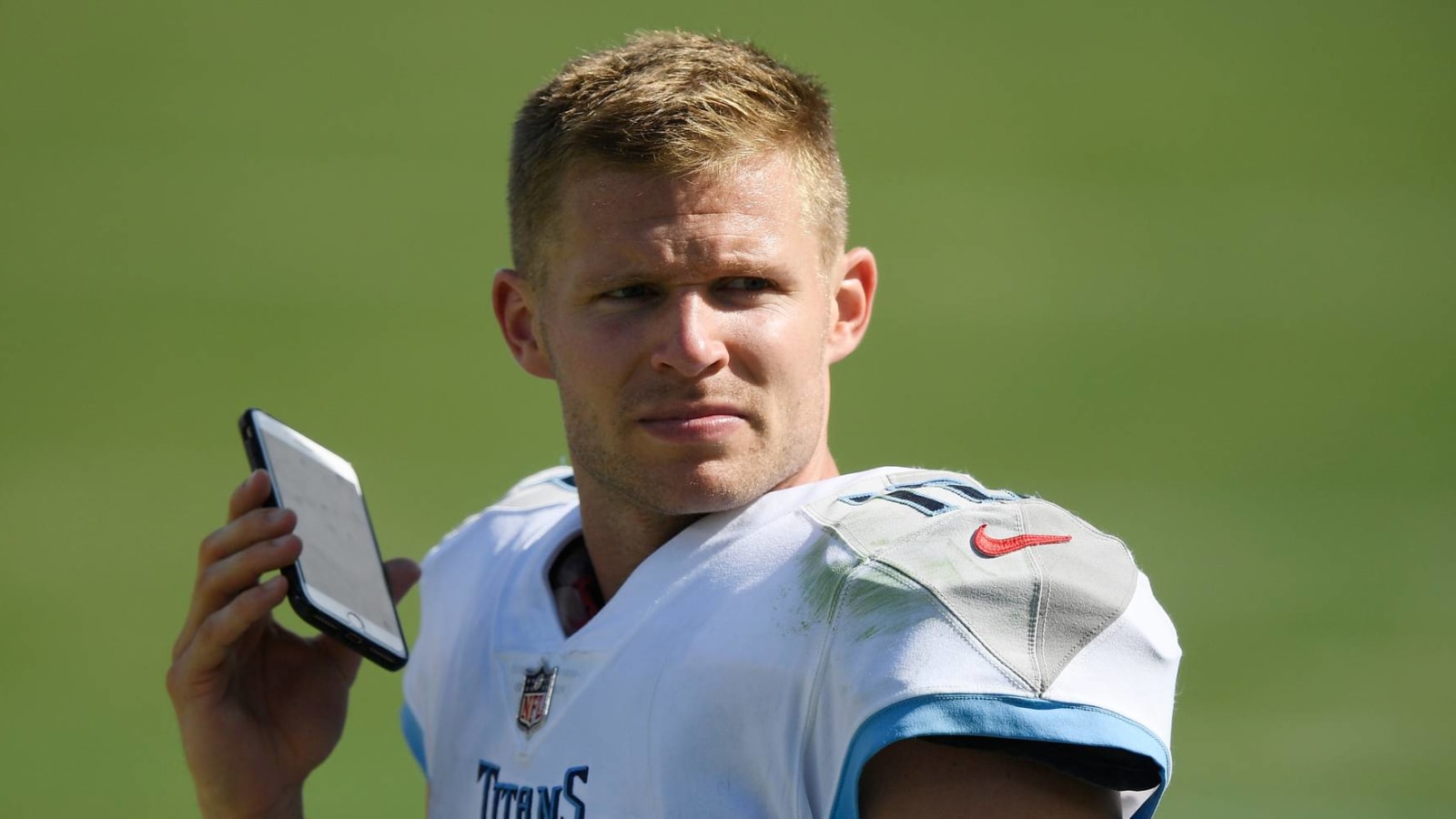 Titans releasing WR Adam Humphries