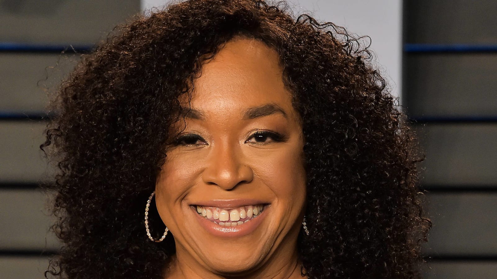 'Inventing Anna' from Shonda Rhimes gets Netflix premiere date