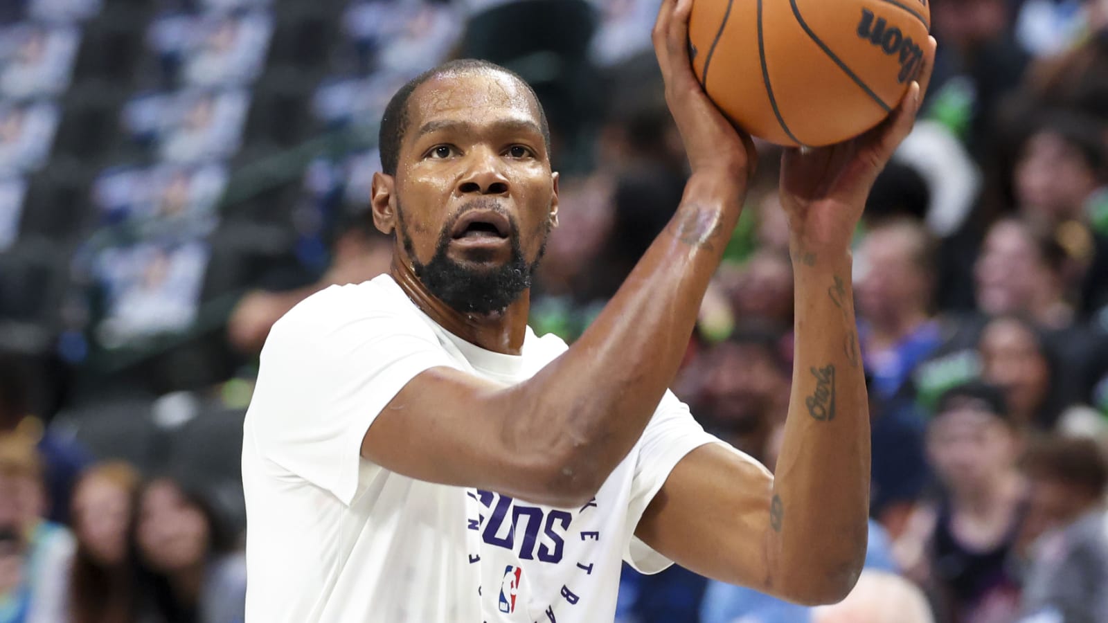 Suns' Kevin Durant to miss extended time with calf injury