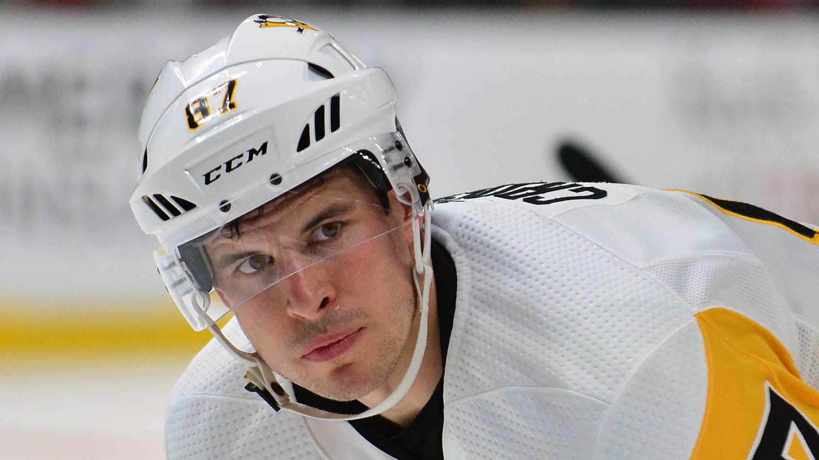 Sidney Crosby sidelined three to four weeks due to surgery