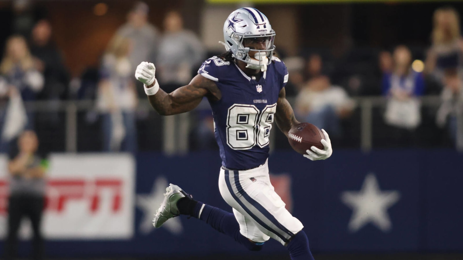 Cowboys hint at future contract talks with offensive star