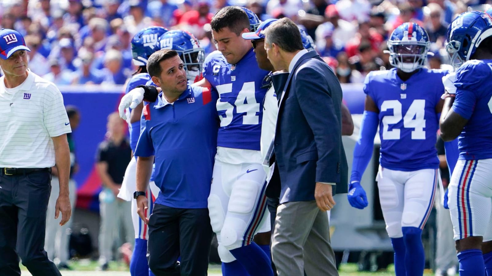 Giants LB Blake Martinez out for season with torn ACL