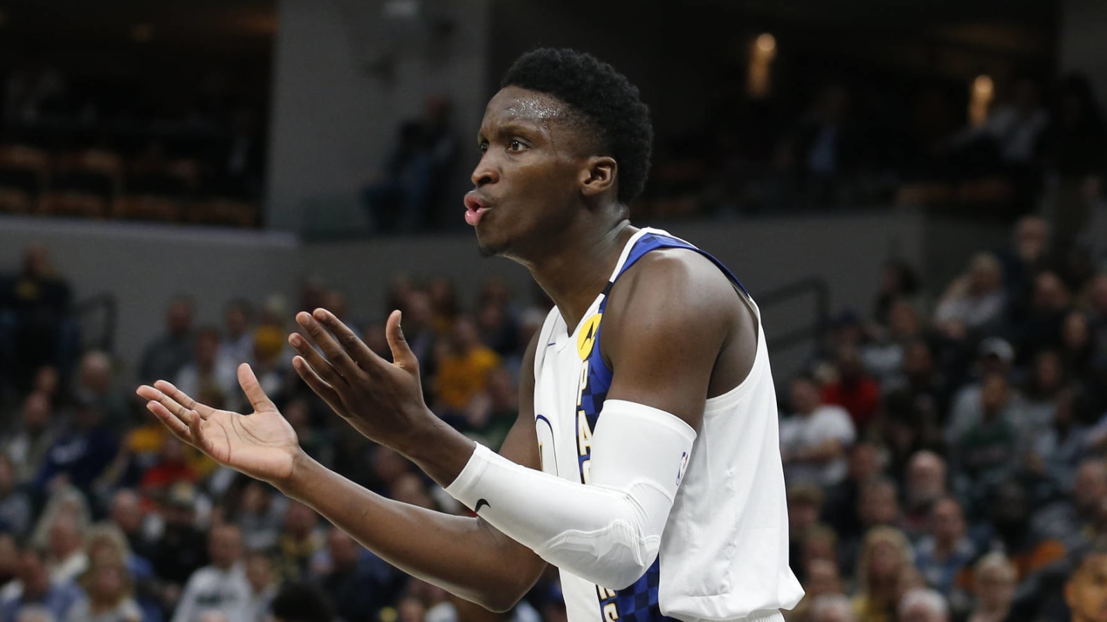 Oladipo reportedly upset Pacers teammates with trade comments