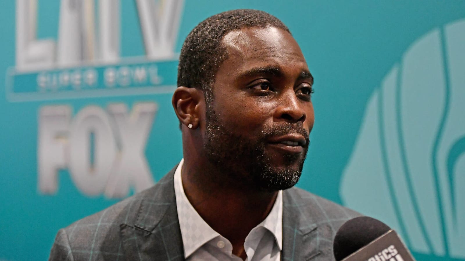 Michael Vick shares admission about scandal