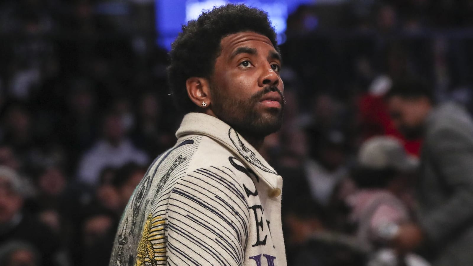 Nets fined $50K for allowing unvaccinated Irving in locker room