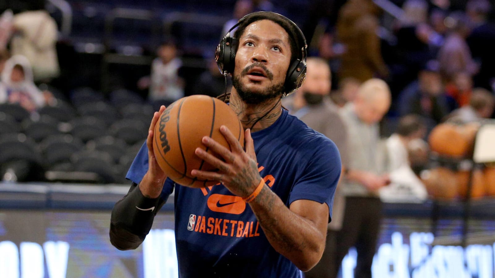 Derrick Rose Says He’s Back To The Same Weight He Was As A Rookie: “I Haven’t Felt This Healthy In A Long Time.”