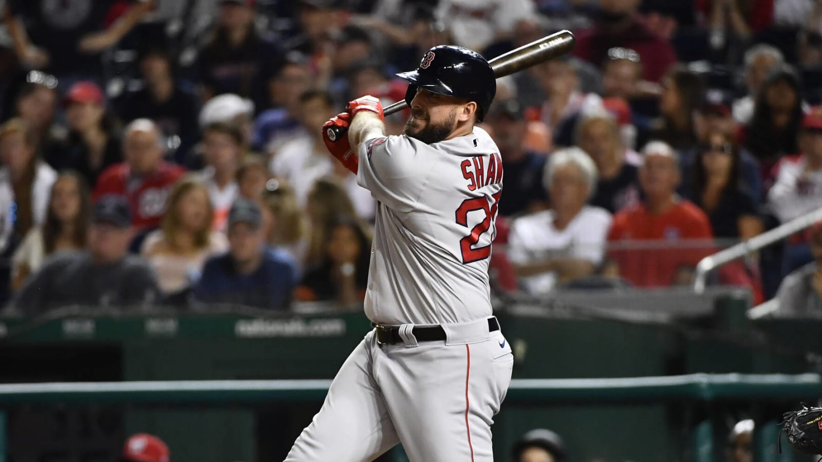 Travis Shaw, Derek Holland won't opt out of Red Sox contracts