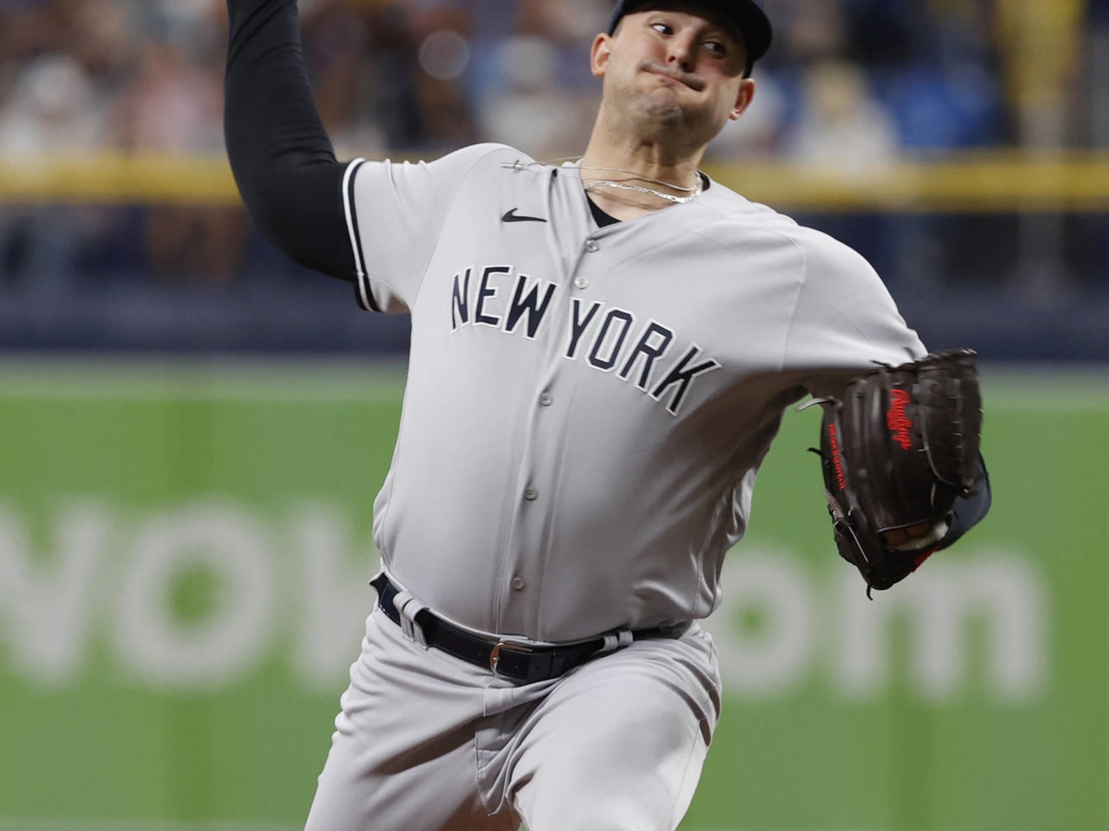 Brewers claim RHP Sal Romano off waivers from Yankees