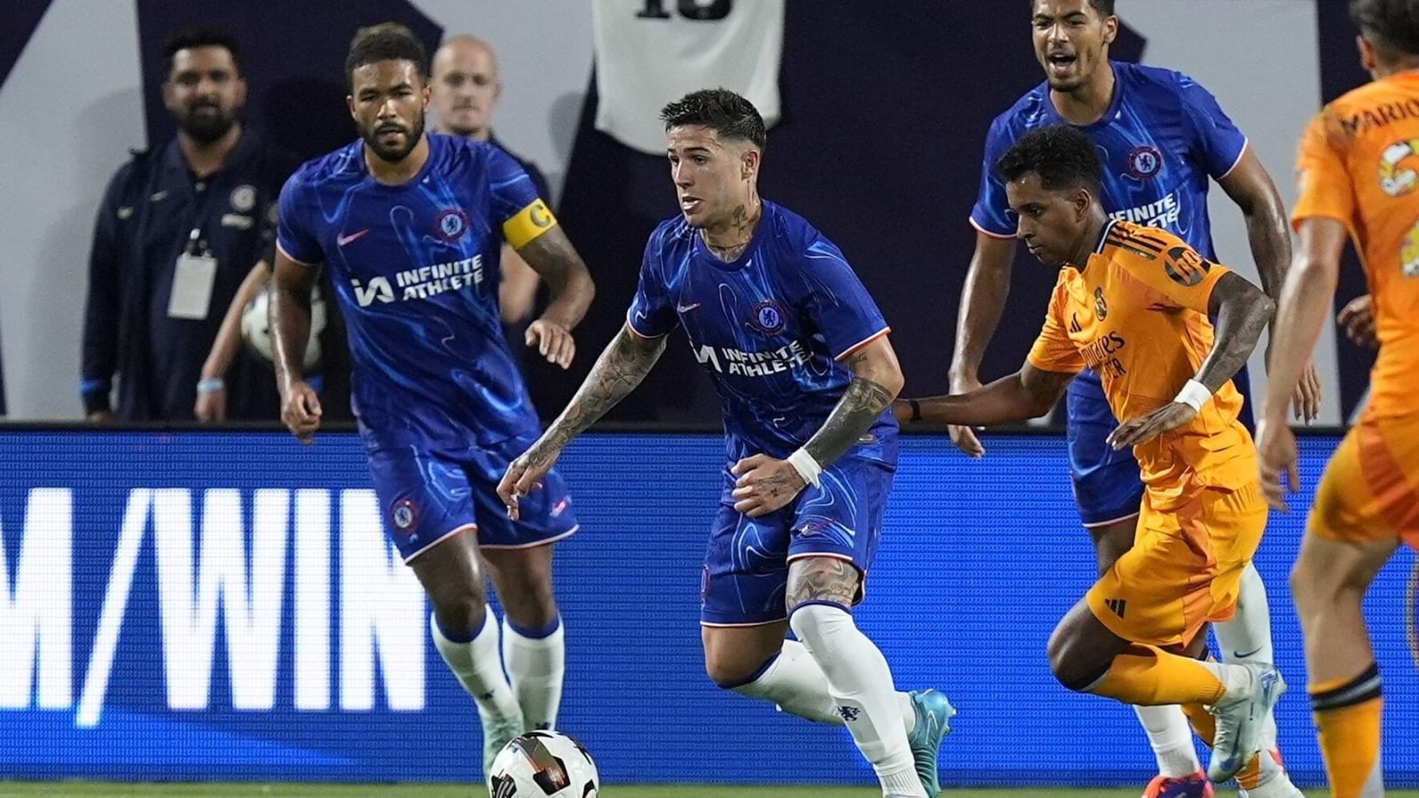 Chelsea Fans Express Unexpected Concerns About Enzo Fernandez