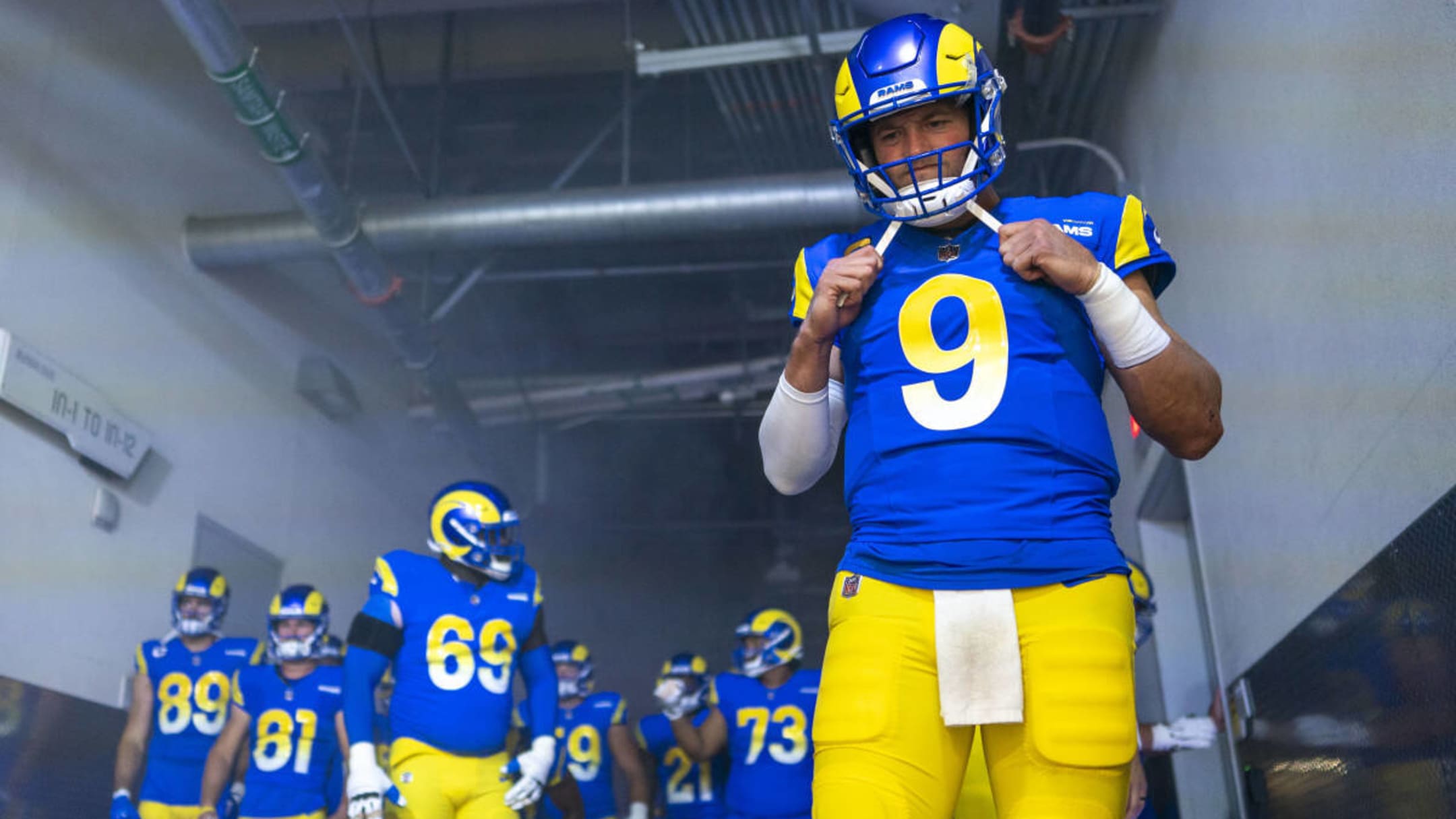 Los Angeles Rams unveil new uniforms